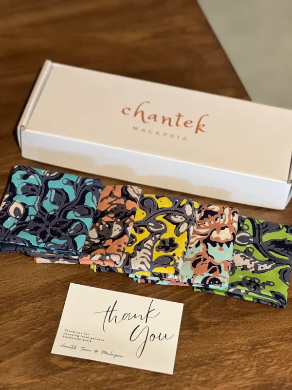 69479069-60E7-4A94-9BD4-7212A99D5C5B Batik Handkerchief Sets 03