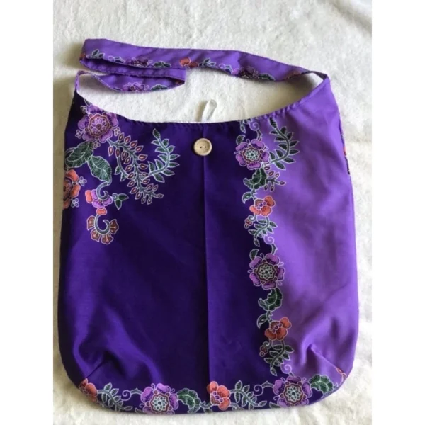 my-11134207-7r98q-lnf7hyhu6ugs70 Batik tote bag